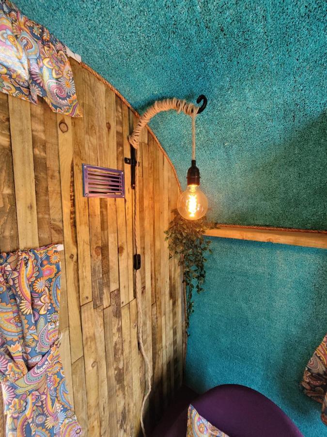 נארברת' Budget Stay, In Lovely Private Setting With Rustic Charm, Log Burner, Fire Pit, Campers Kitchen & Eco Loo No Bedding Supplied מראה חיצוני תמונה
