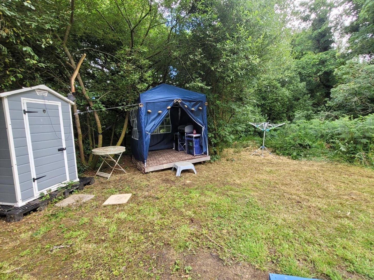 נארברת' Budget Stay, In Lovely Private Setting With Rustic Charm, Log Burner, Fire Pit, Campers Kitchen & Eco Loo No Bedding Supplied מראה חיצוני תמונה