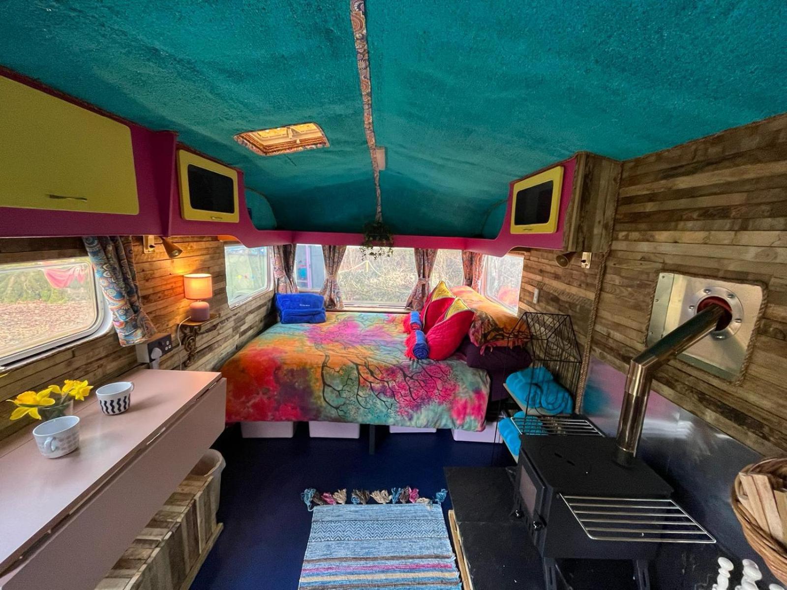 נארברת' Budget Stay, In Lovely Private Setting With Rustic Charm, Log Burner, Fire Pit, Campers Kitchen & Eco Loo No Bedding Supplied מראה חיצוני תמונה
