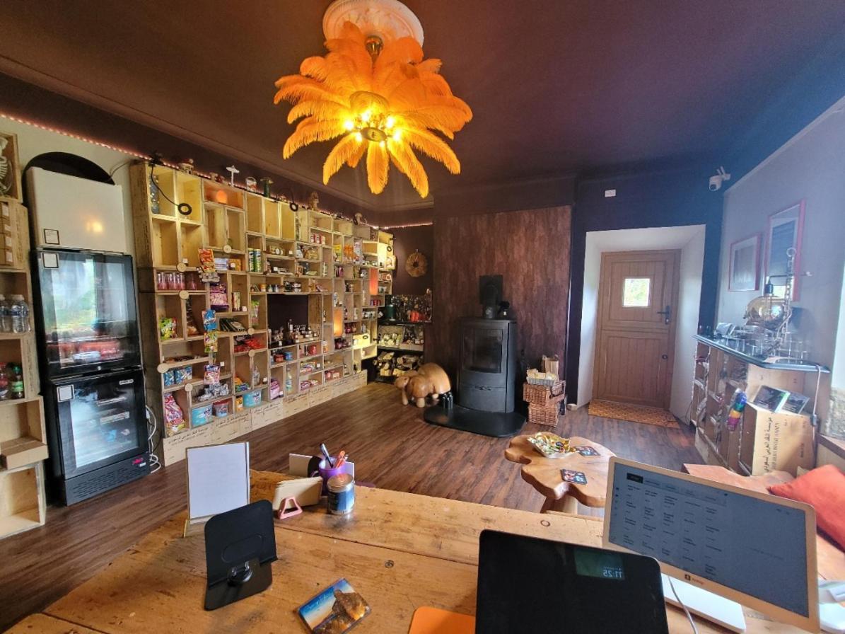 נארברת' Budget Stay, In Lovely Private Setting With Rustic Charm, Log Burner, Fire Pit, Campers Kitchen & Eco Loo No Bedding Supplied מראה חיצוני תמונה